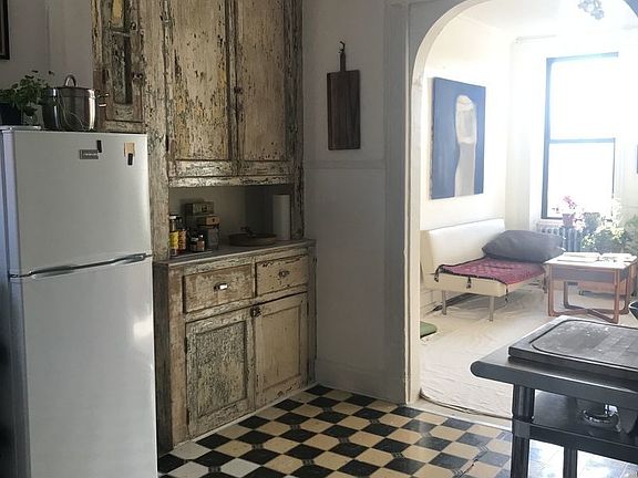 5th image of 2108 2nd Ave APT 14