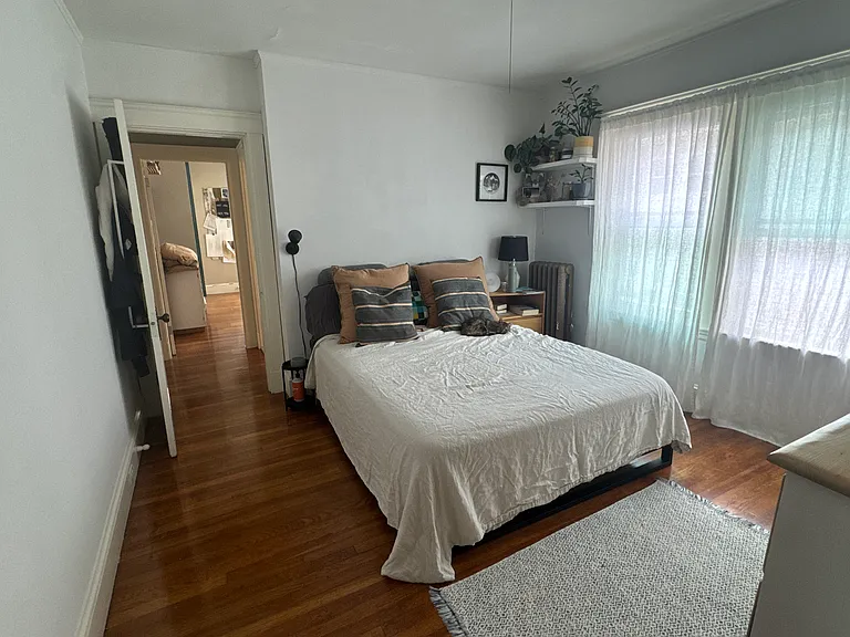 62 Newport St — Photo 3