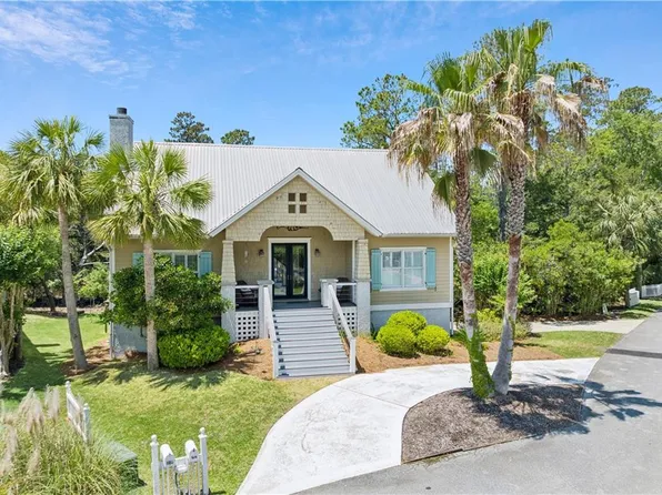 102 Sunbury Ct, Saint Simons Island, GA 31522