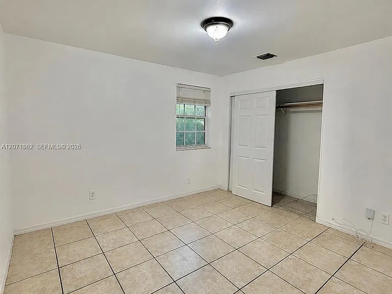 2653 SW 51st St #1 — Photo 10