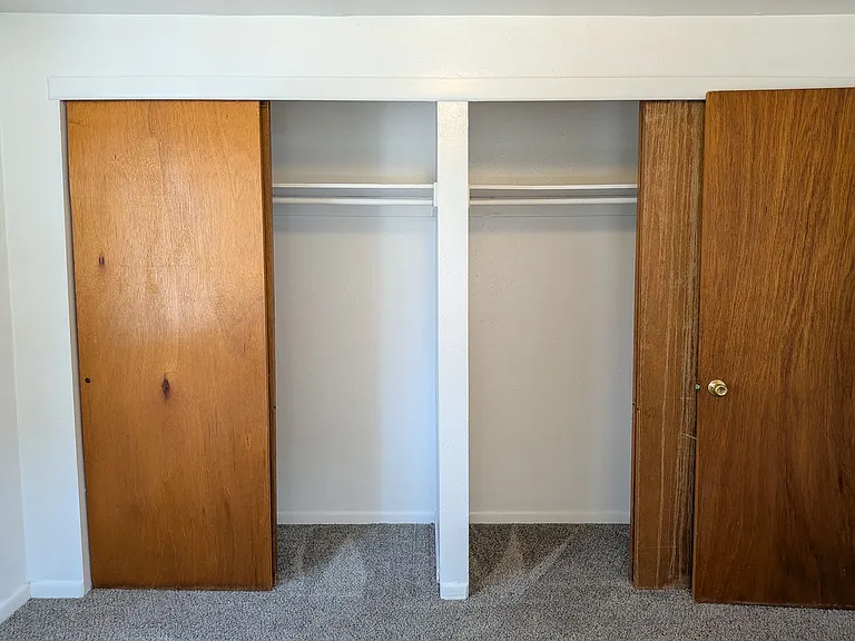 95 N Clarkson St Carolyn Arms Apartments — Photo 35