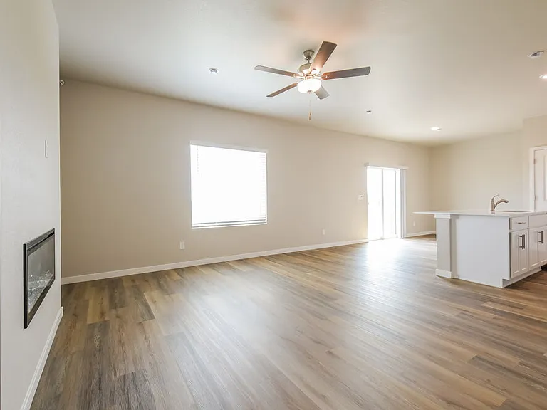 7316 Crystal Ave — Photo 6