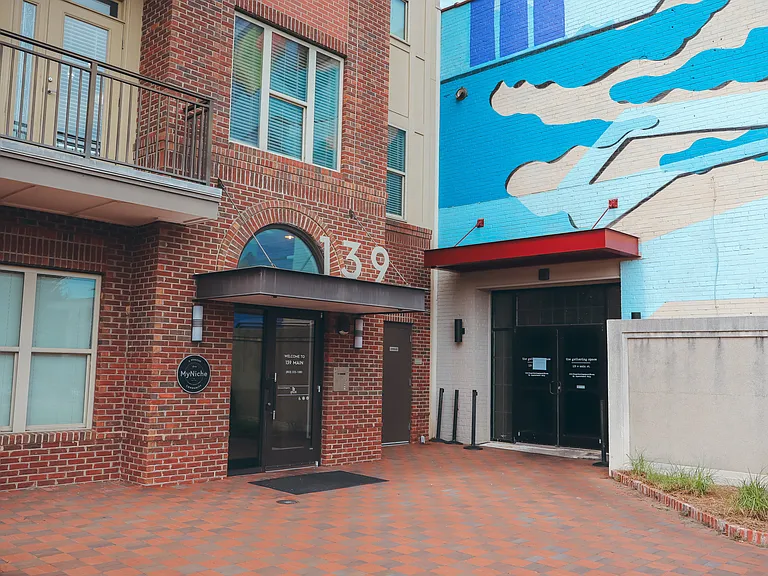 139 Main — Photo 14
