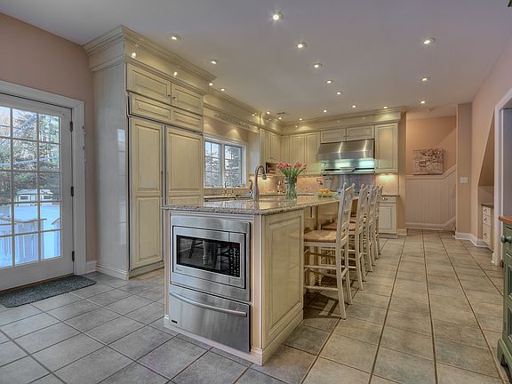 5th image of 4 Henkers Farm Ln