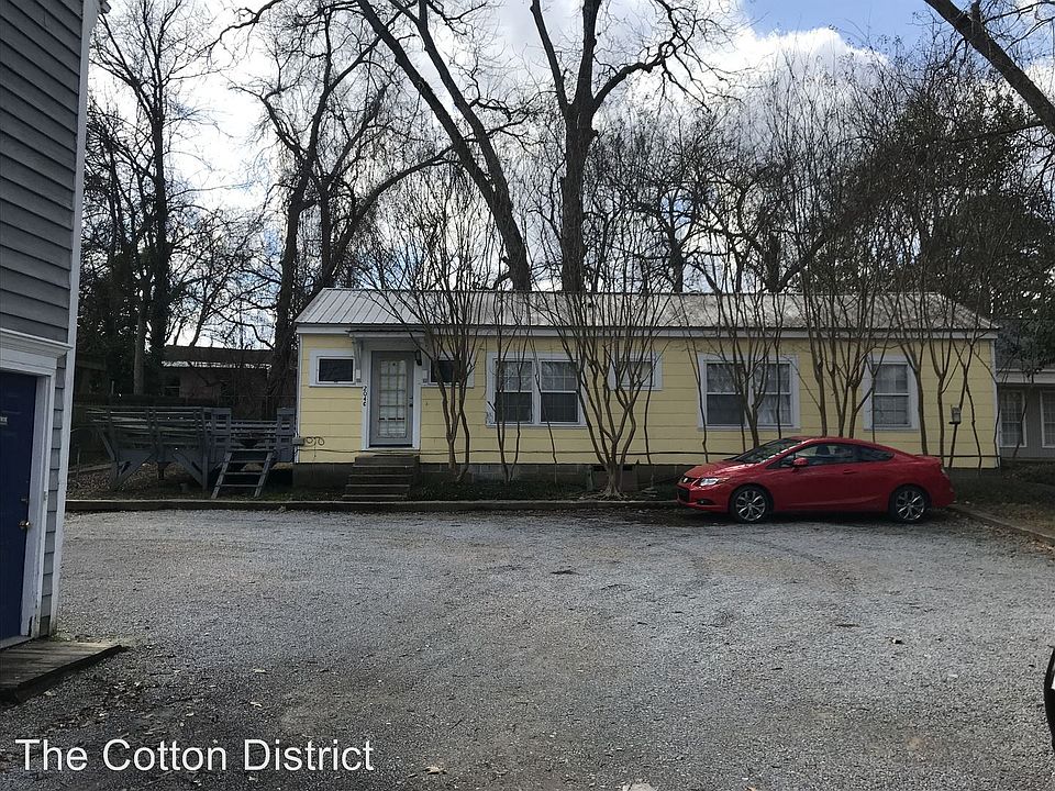1st image of 204C S Nash St