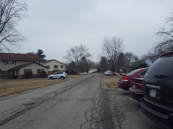 5th image of 10113 E Penrith Dr