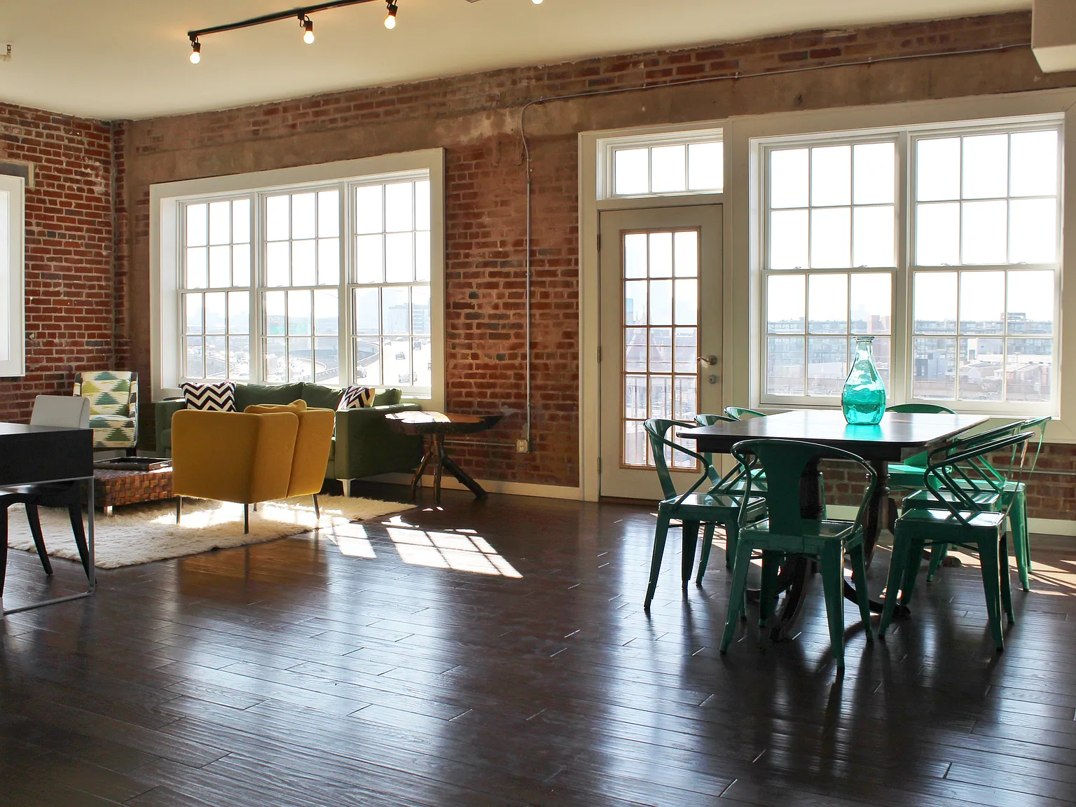 Frankford Lofts — Photo 3