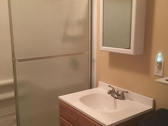 5th image of 41 Wayne Dr