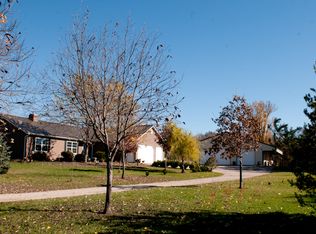 N2358 Stonehedge Rd, Berlin, WI 54923