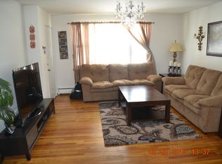 22 York Dr APT 3A, Edison, NJ 08817