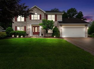 7127 Heartland Dr, Dardenne Prairie, MO 63368