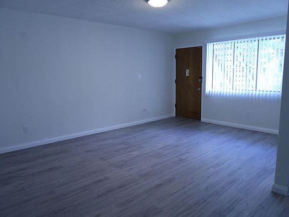 3rd image of 2767 Hermosa Ave APT 4