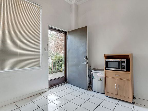 5th image of 706-708 Summerlea St #S6