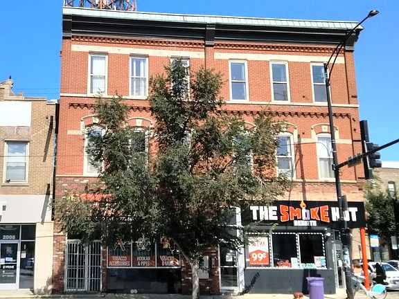 3rd image of 2002 W Chicago Ave #3R