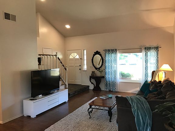 3rd image of 6694 Summerhill Ct