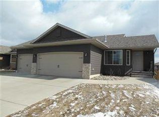 4916 S Grinnell Ave, Sioux Falls, SD 57106