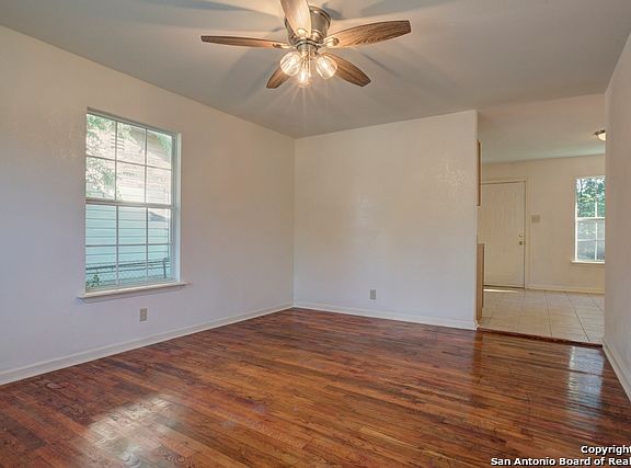 2nd image of 4431 Chulita St