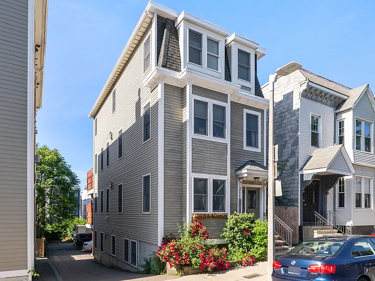 618-620 E 3rd St #1 — Photo 31