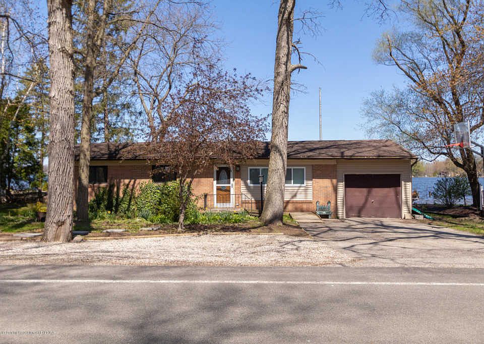 1st image of 6059 E Lake Dr