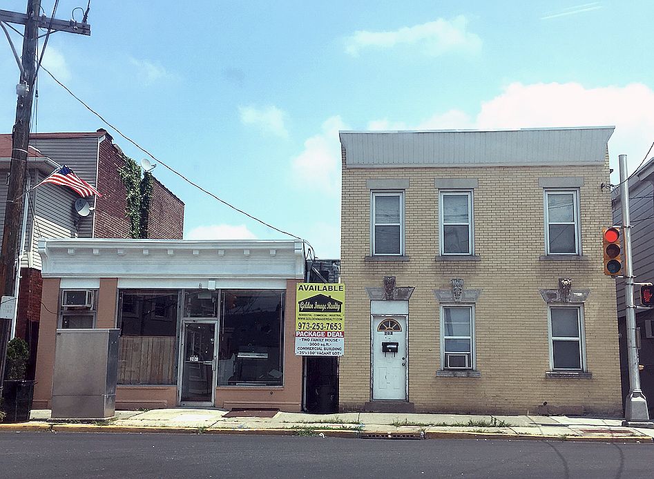 1st image of 206 Midland Avenue