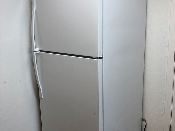 4th image of 3228 Fairview Ct APT 12