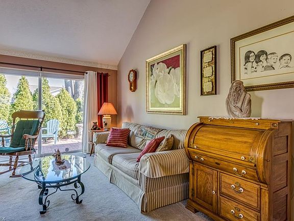 5th image of 5701 Saint Thomas Ln #69