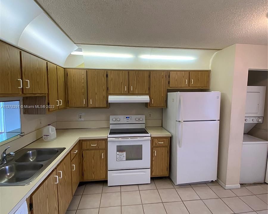 1st image of 7951 Southgate Blvd APT F12
