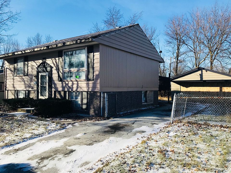 2nd image of 22312 Nichols Dr