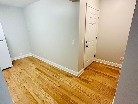 2nd image of 39 Cortland St #2