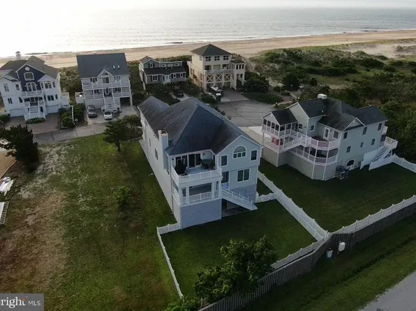 37138 Ocean Park Ln, Fenwick Island, DE 19944
