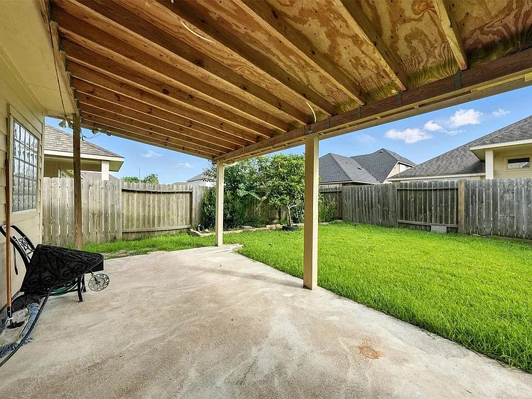 9219 Gilbert Hollow Dr — Photo 43