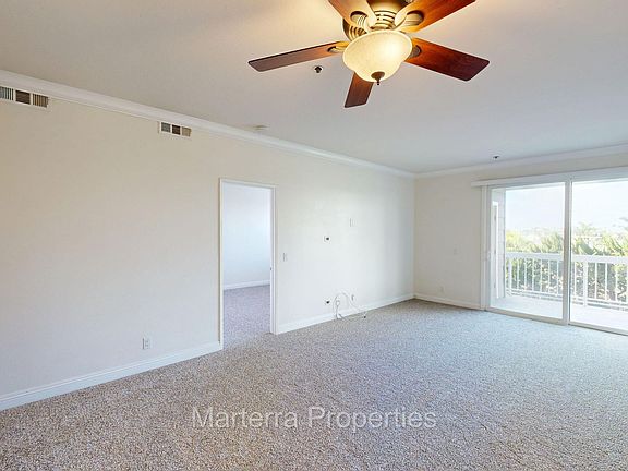 3rd image of 20331 Bluffside Cir APT 221