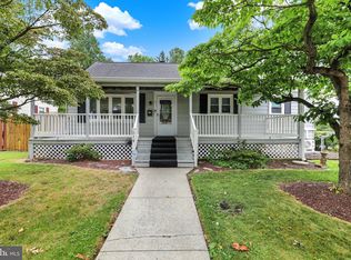 514 W High St, Womelsdorf, PA 19567