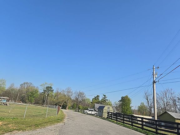 5th image of 3313 Woolard Rd