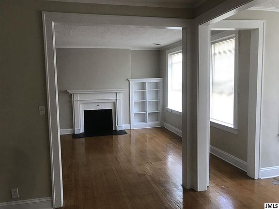 5th image of 200 Steward Ave APT C