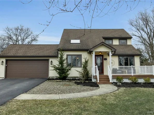 6727 Campbell Blvd, Lockport, NY 14094