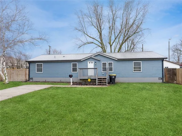 215 W Broadway St, Colfax, IA 50054