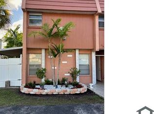 836 SW 80th Ave, Pompano Beach, FL 33068