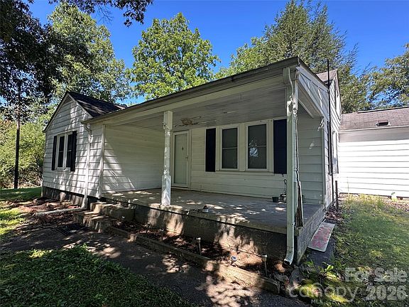 4th image of 4694 South Bissell Ln #18