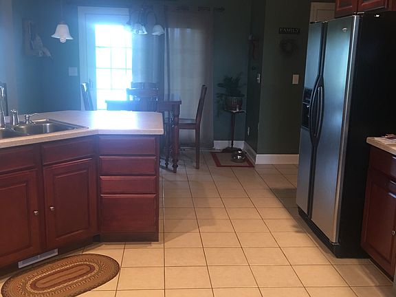 5th image of 750 Crawford Ln