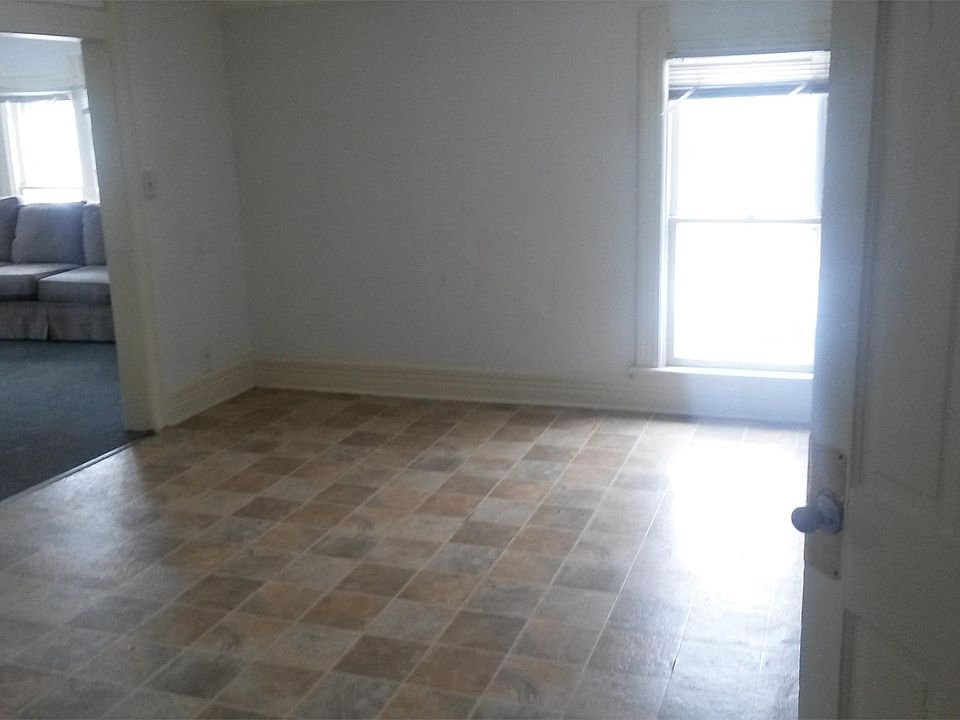 2nd image of 620 Chestnut St APT 2