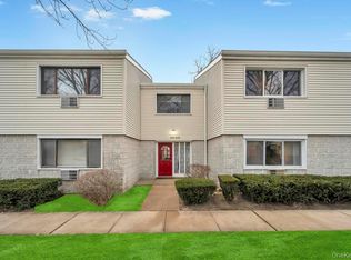 40 Richmond Blvd UNIT 3B, Ronkonkoma, NY 11779