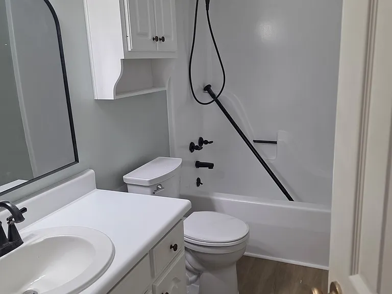 105 Chandler Downs Trl — Photo 3