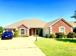 810 Cherry Creek Rd, Canton, TX 75103