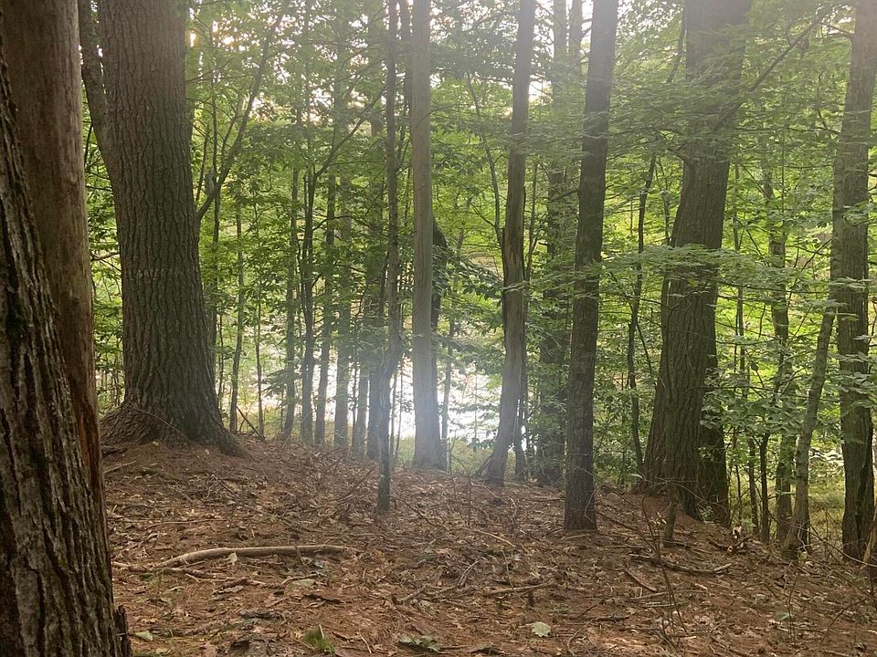 2nd image of 1749 Fairview Drive