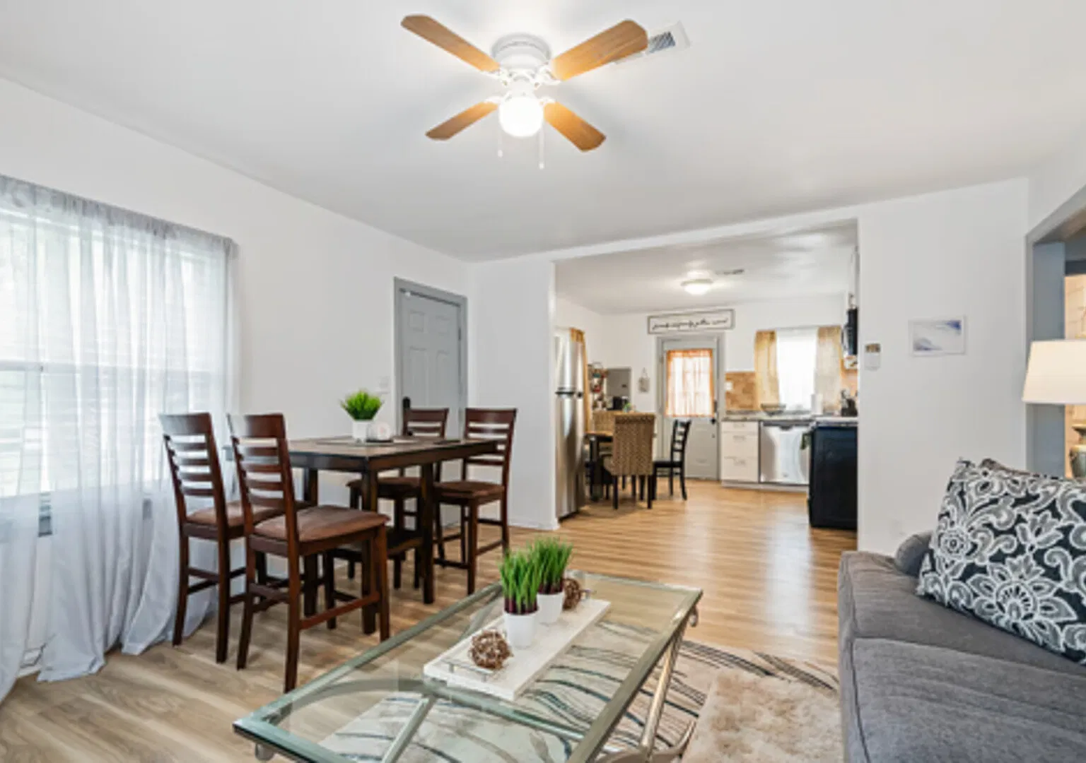 Charming Family Retreat--Spacious Home | Cozy Comforts | Vibrant Char — Photo 3