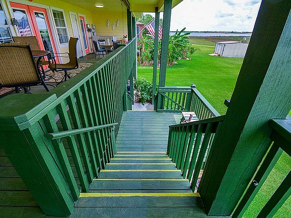 5th image of 1228 W Bayshore Dr