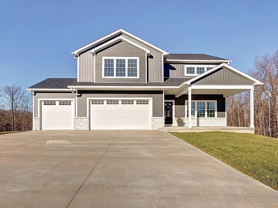 1st image of 904 S Lantern Ln