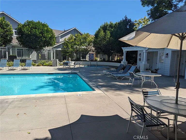 27 Picket Ln — Photo 27