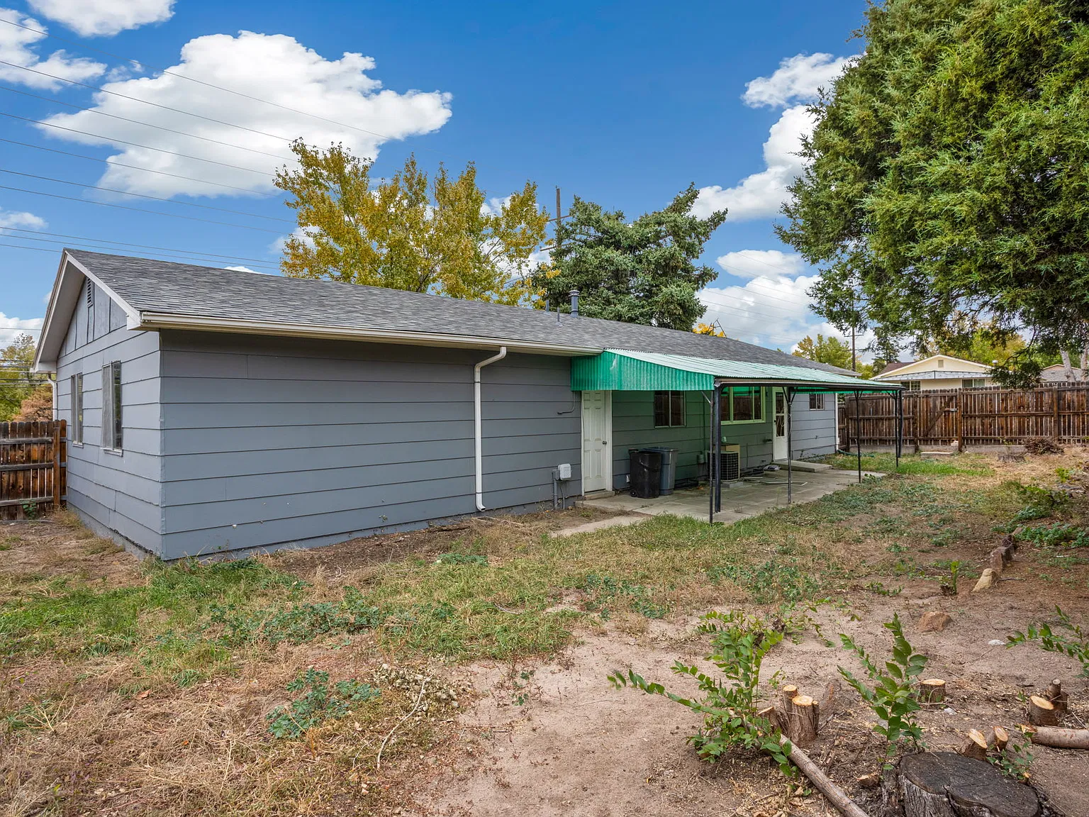 4 bed, 2090 sqft, $2,500 — Photo 3